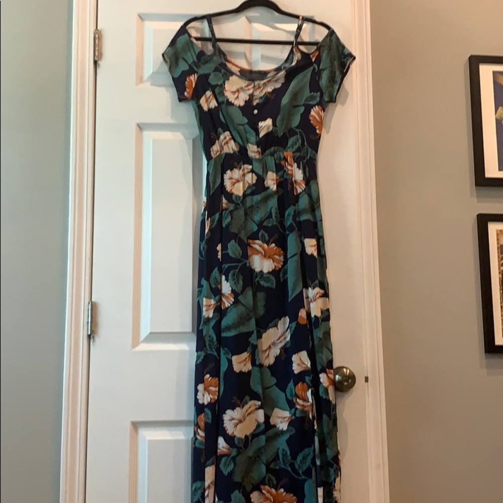 Palm Tropical Print Side Slit Cold Shoulder Maxi